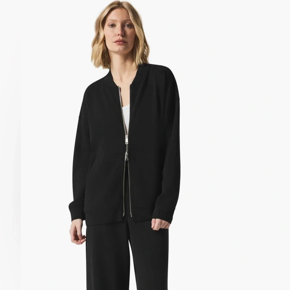 Splendid x @cellajaneblog
Rib Scuba Knit Zip-Up Jacket - Picture 3 of 5
